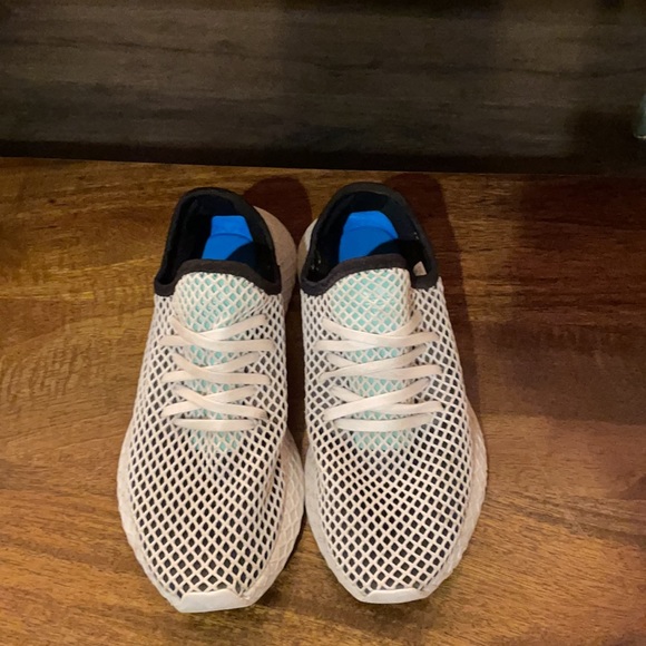 Adidas - Picture 3 of 3